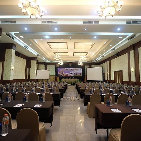 Pandanaran Hotel Semarang Dış mekan fotoğraf