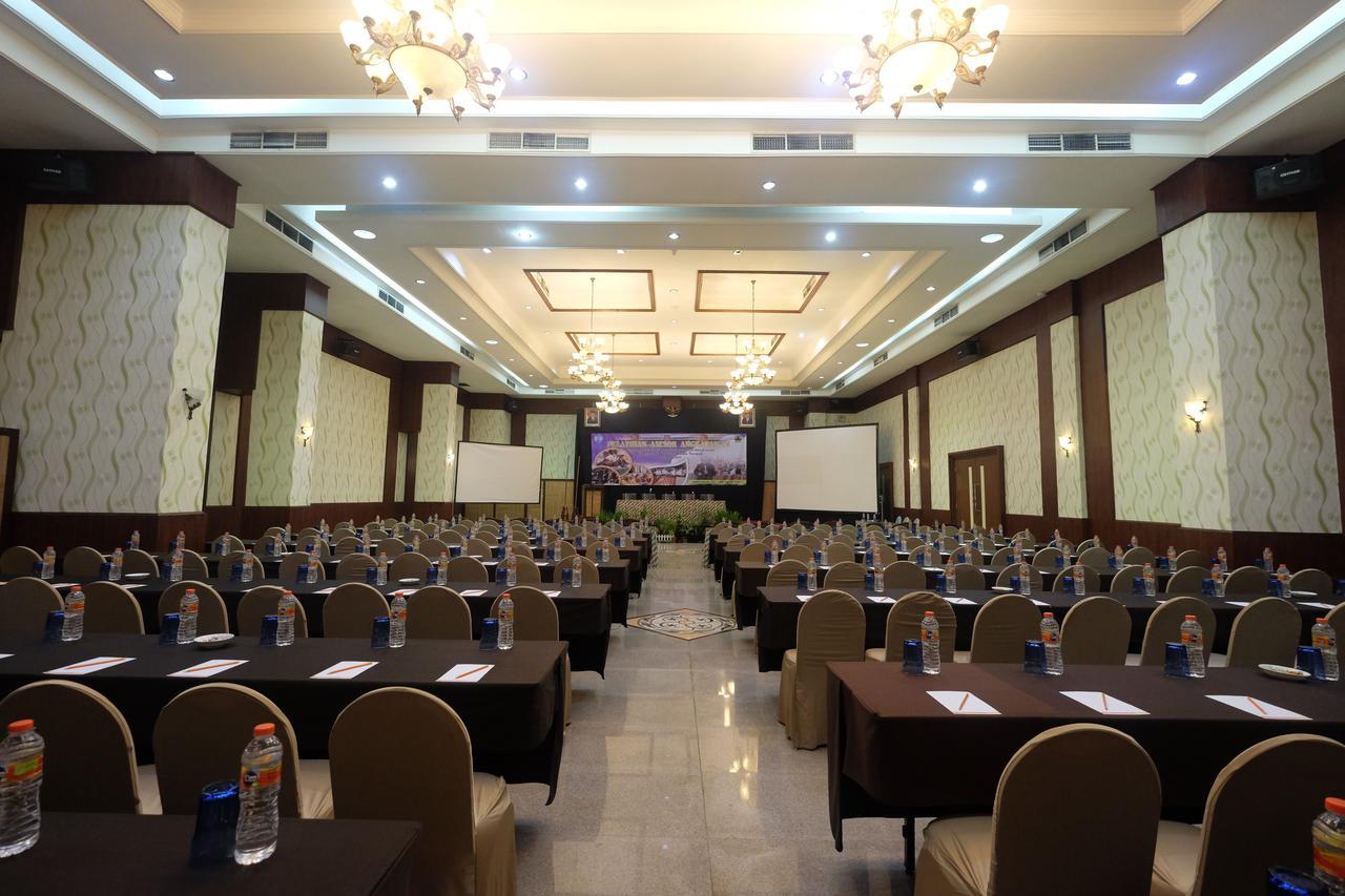 Pandanaran Hotel Semarang Dış mekan fotoğraf