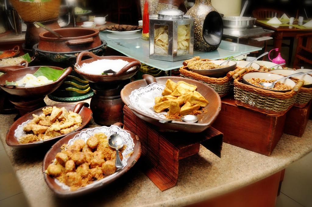 Pandanaran Hotel Semarang Dış mekan fotoğraf