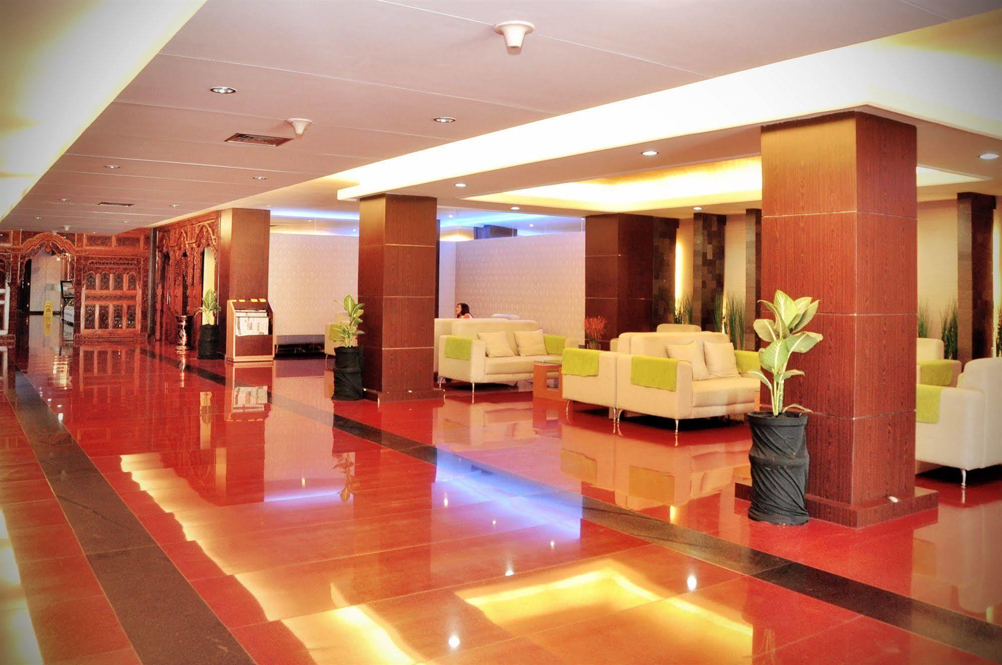 Pandanaran Hotel Semarang Dış mekan fotoğraf