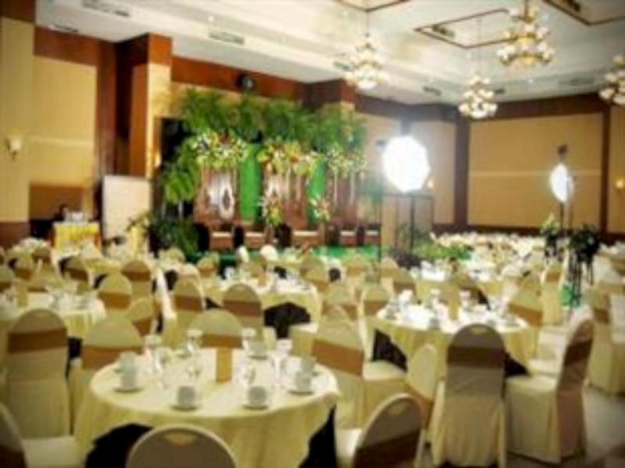 Pandanaran Hotel Semarang Dış mekan fotoğraf